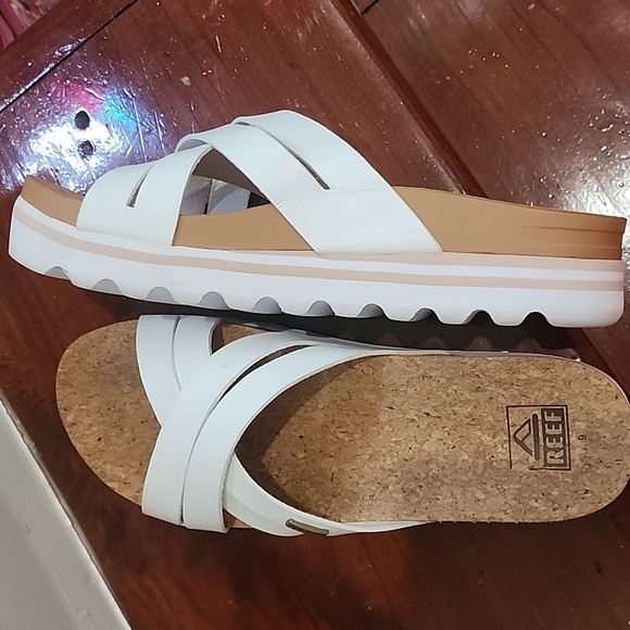 Reef White Mules with Cork Footbed Platform Open Toe Sandals, sz 9 - Picture 8 of 17